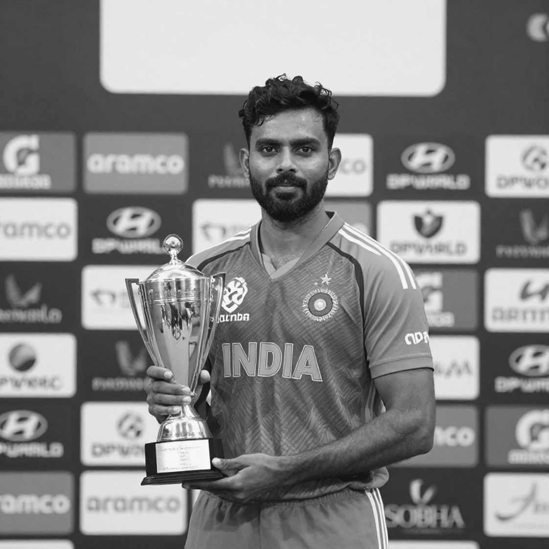 Not a Sale, an Insurance Policy: The Price Nobody Is Counting in the Hardik Pandya Market Not a Sale, an Insurance Policy: The Price Nobody Is Counting in the Hardik Pandya Market