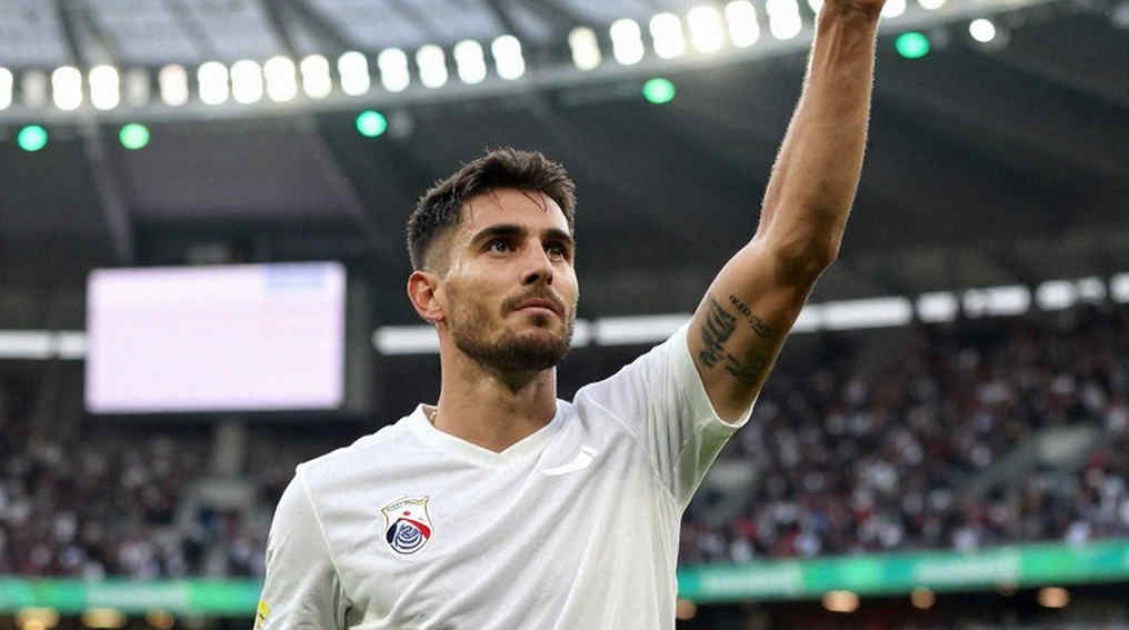 Before the Transfer Window's Ink Dries: When Blockchain Becomes Football's Field of Accounts