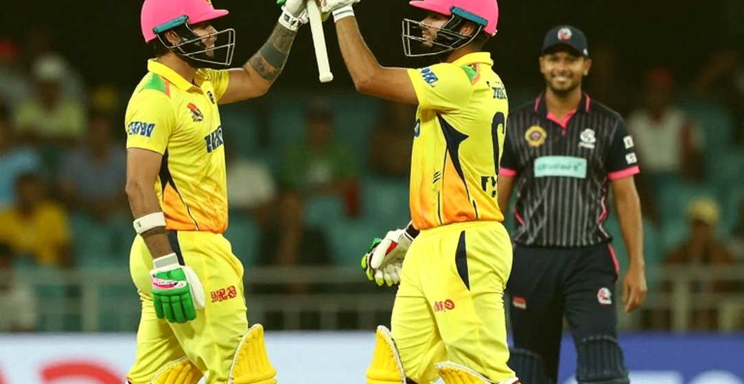 Blockchain on the Cricket Field: Transparency, Contracts and Fan Ownership Blockchain on the Cricket Field: Transparency, Contracts and Fan Ownership